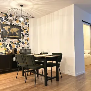 Appartement Petit Coin De Paradis Proche Gare De L'est, Parijs